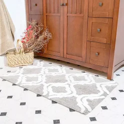Chesapeake Double Quatrefoil Cotton Anti Skid 2 Piece Bath Rug Set