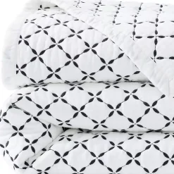 Embroidered Diamond Double Voile Quilt