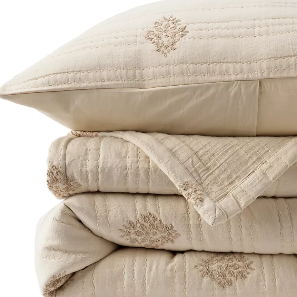 Embroidered Matelasse Bed Coverlet