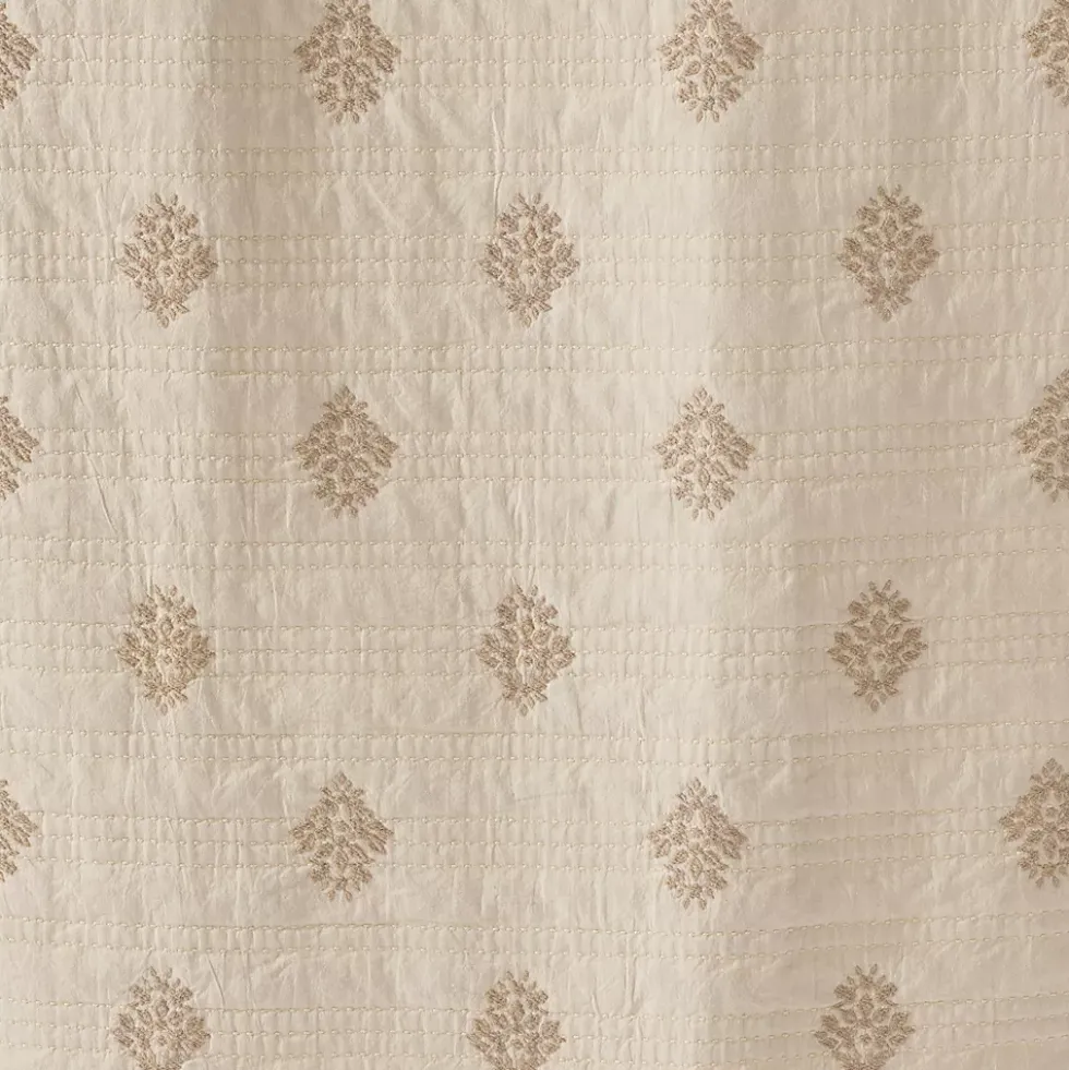 Embroidered Matelasse Bed Coverlet