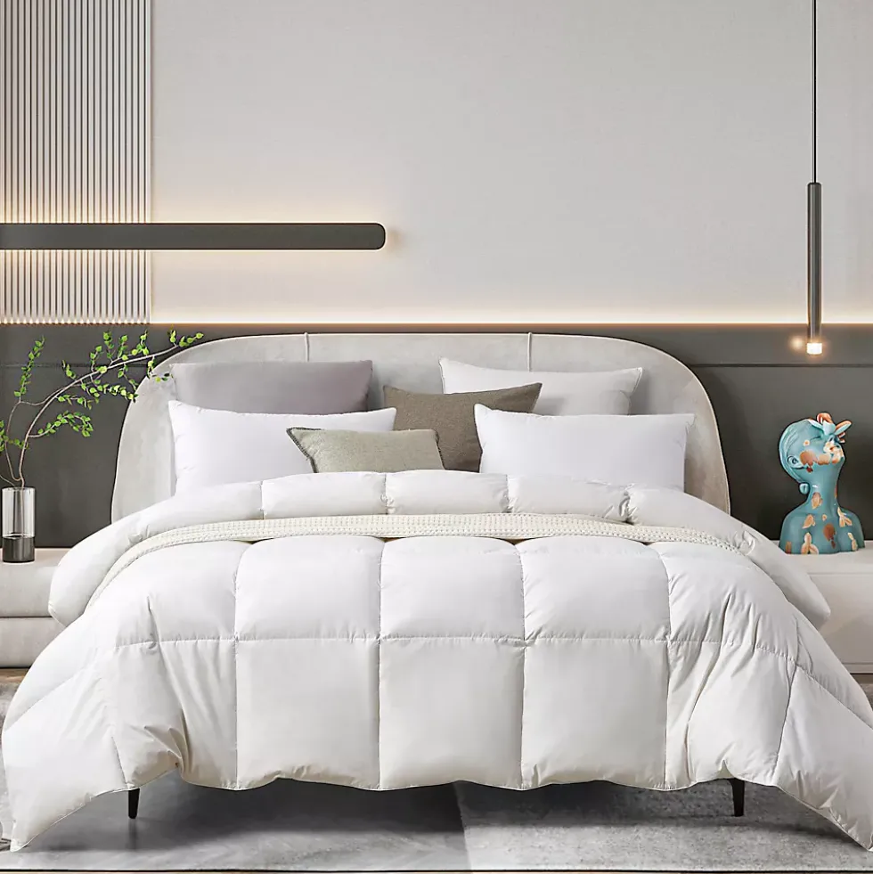 Farm to Home Organic Cotton 233 Thread Count Medium Warmth Feather and Down Comforter