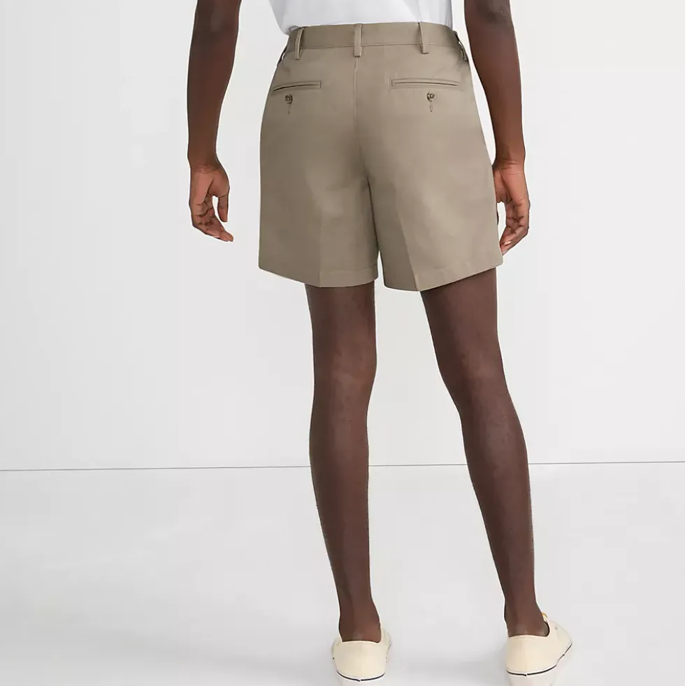 Men's No Iron 6" Comfort Waist Pleated Front Chino Short