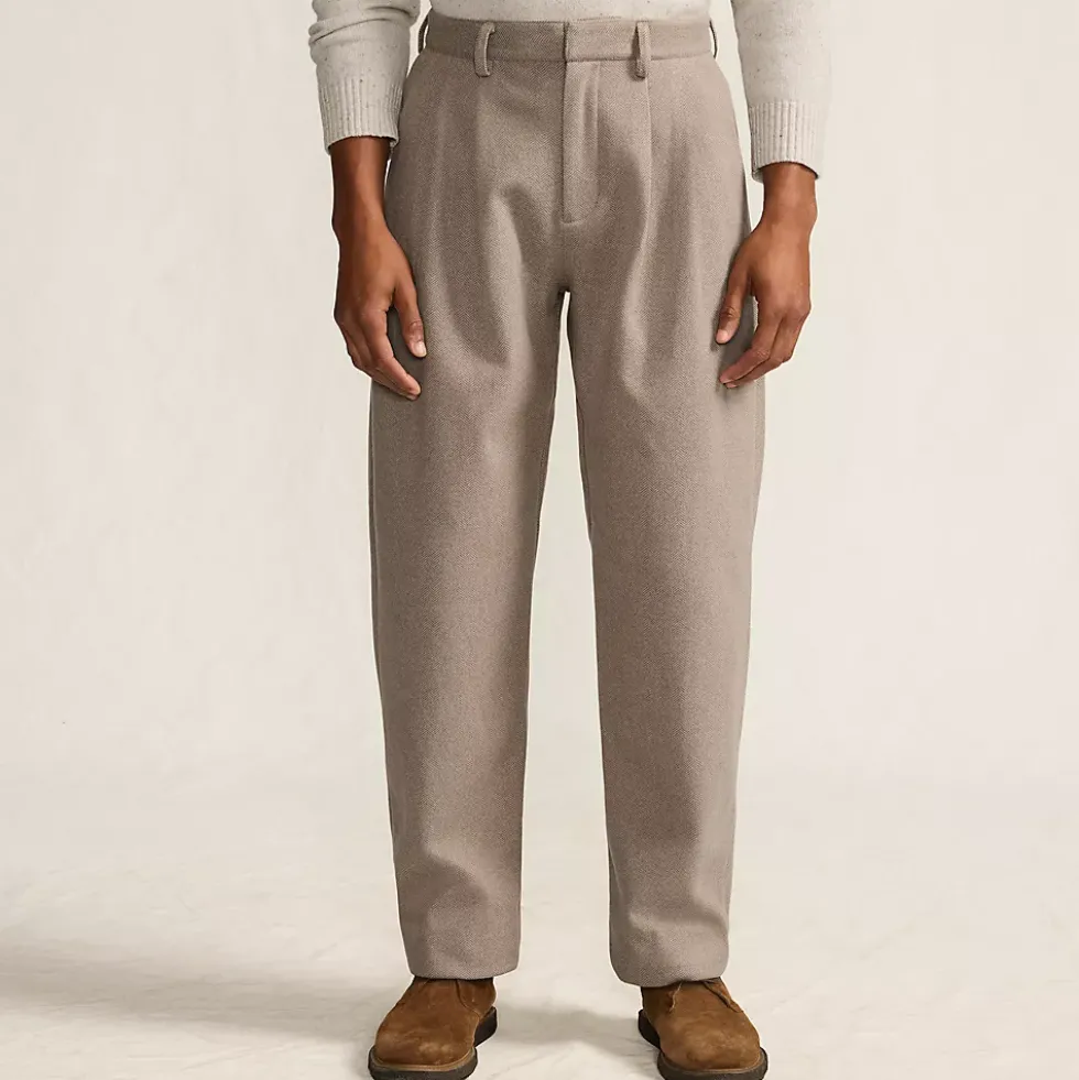 Men's Relaxed Fit Pleated Dress Pants