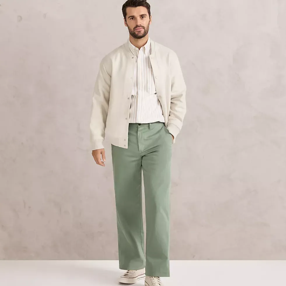 Men's Relaxed Straight Fit Knockabout Chino