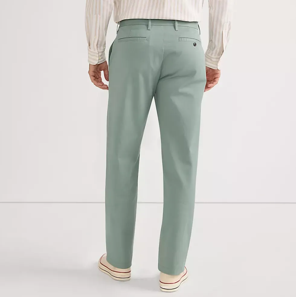 Men's Relaxed Straight Fit Knockabout Chino