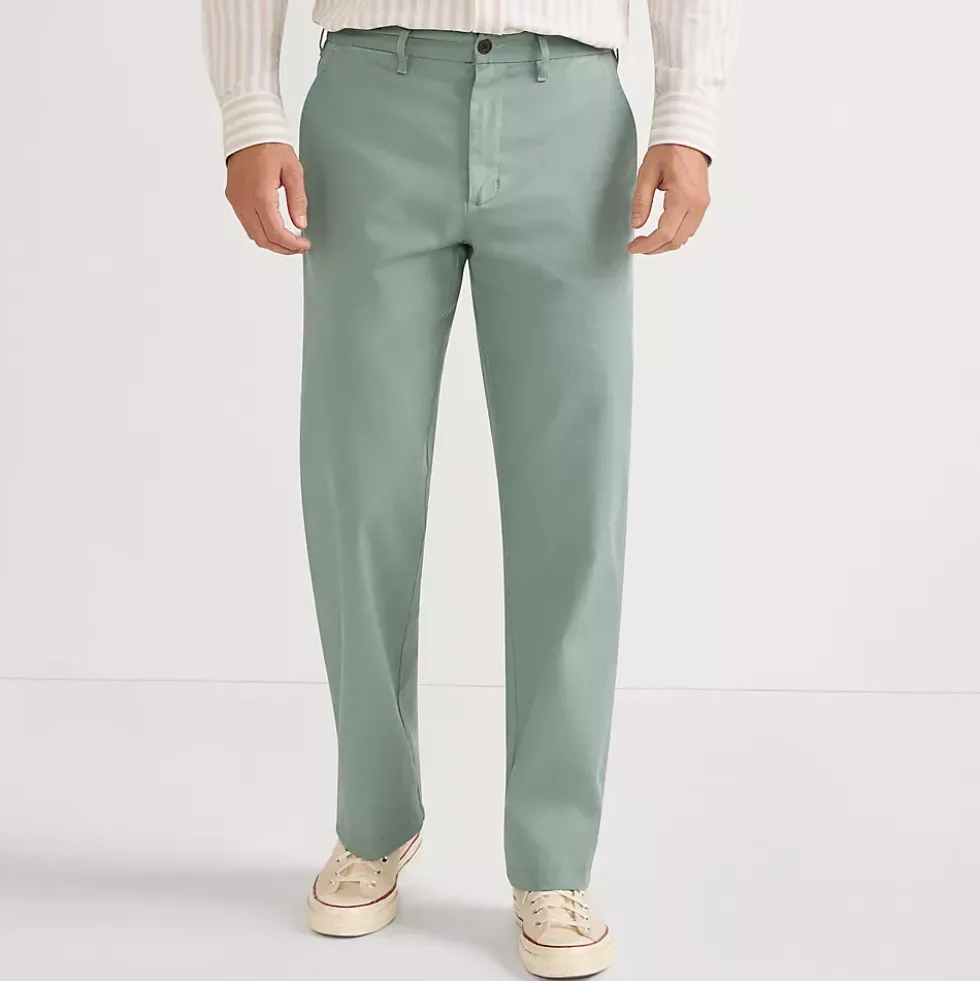 Men's Relaxed Straight Fit Knockabout Chino
