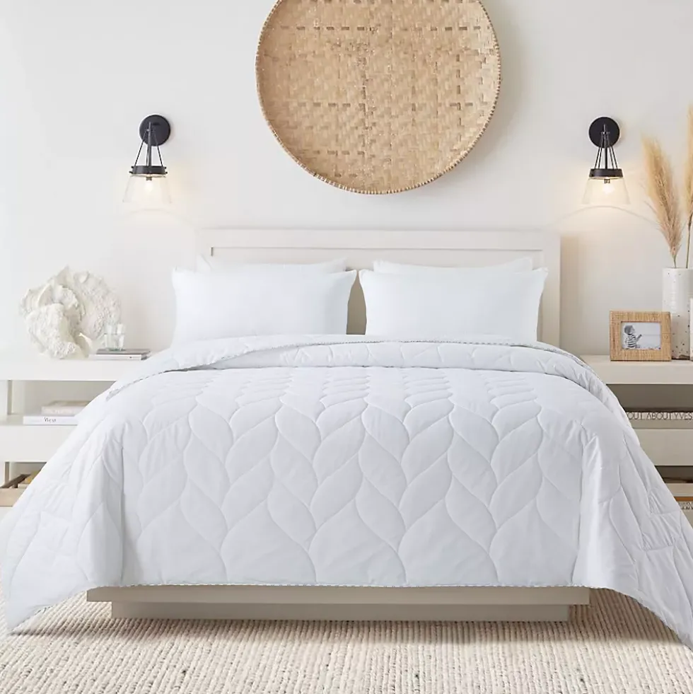 Waverly Antimicrobial Cotton White Duck Down and Feather Bed Blanket