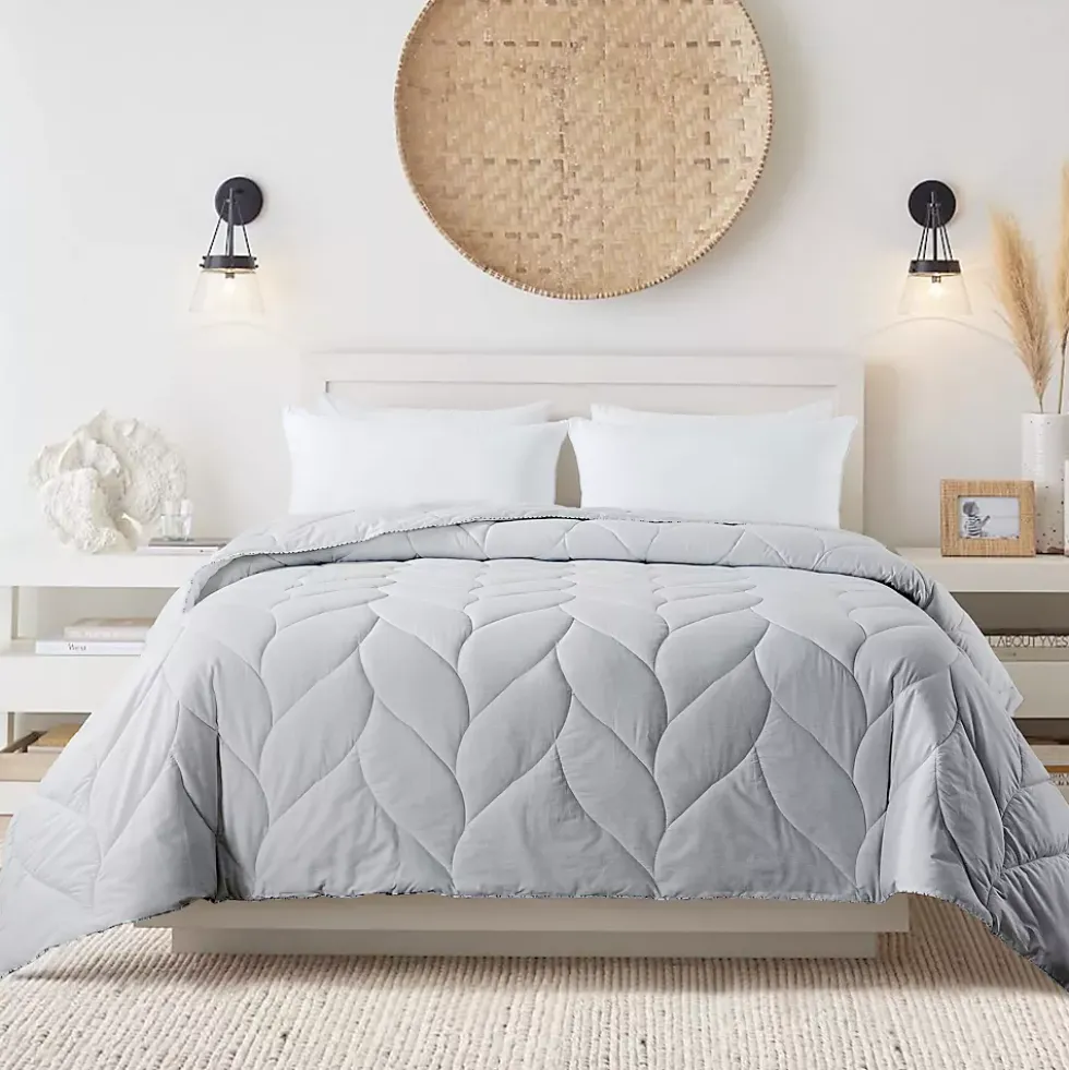 Waverly Antimicrobial Down Alternative Fleece Comforter