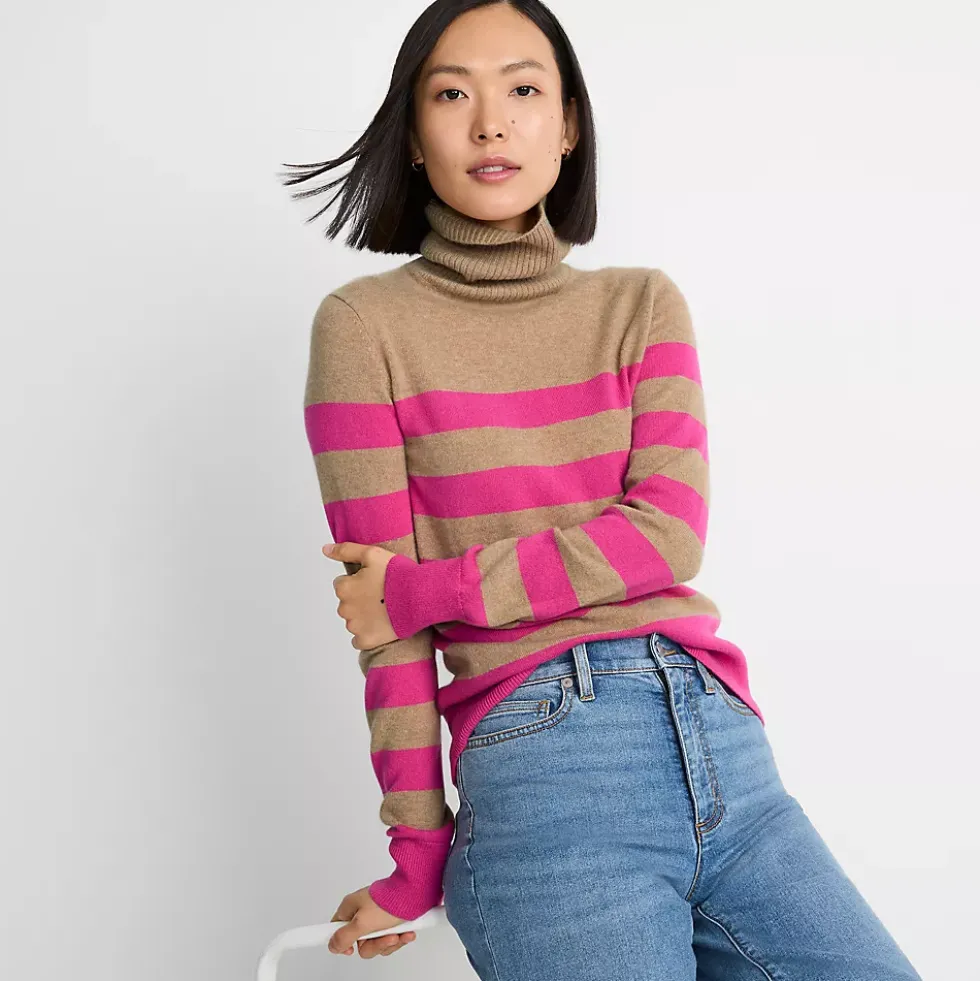 Women's Cashmere Turtleneck Sweater