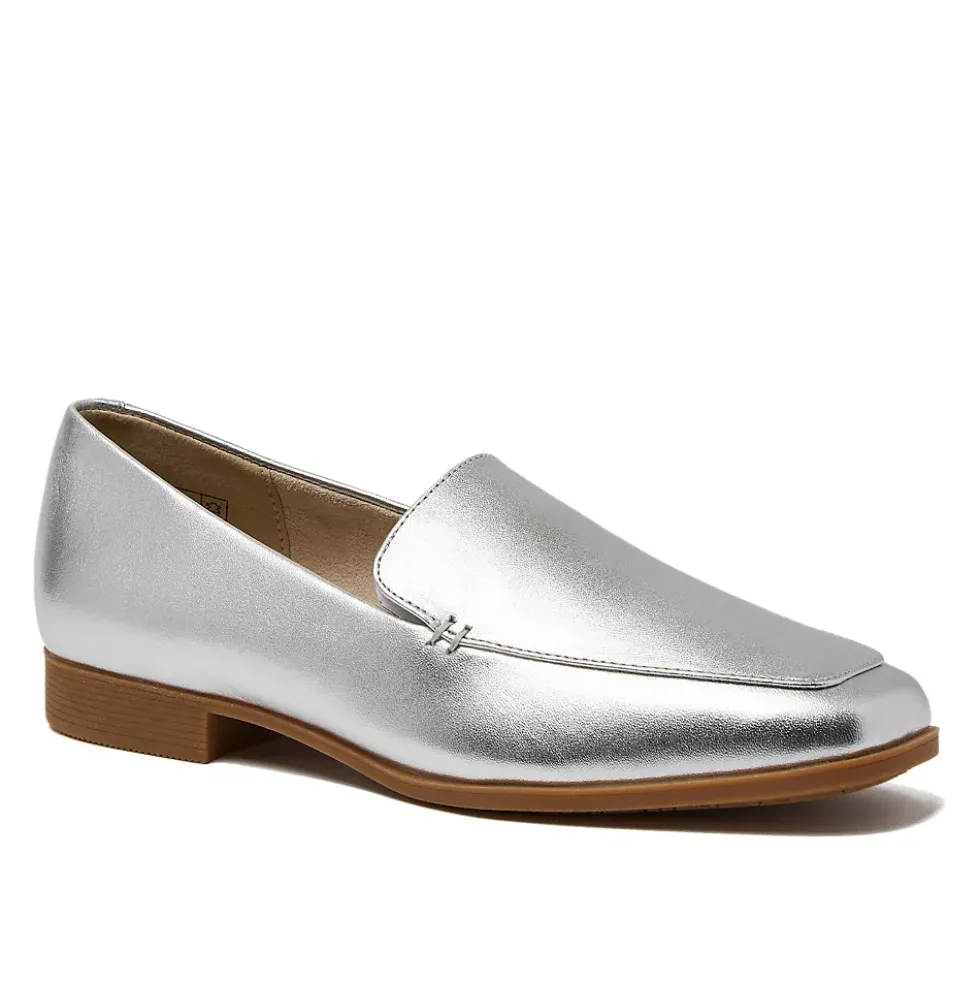 Women's Classic Leather Loafers
