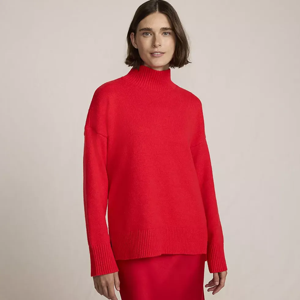 Women's Cozy Lofty Split Hem Turtleneck Sweater