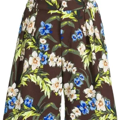 Women's Creaseless High Rise 8" Shorts