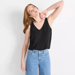 Women's Creaseless Vneck Sleeveless Top