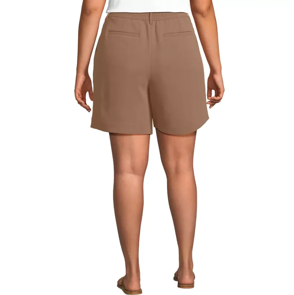 Women's High Rise Pleated Crepe 7" Shorts