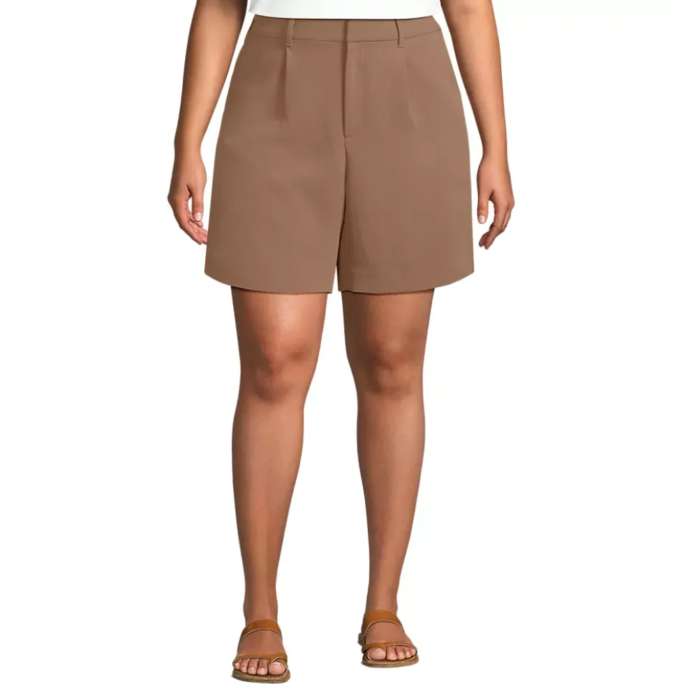 Women's High Rise Pleated Crepe 7" Shorts