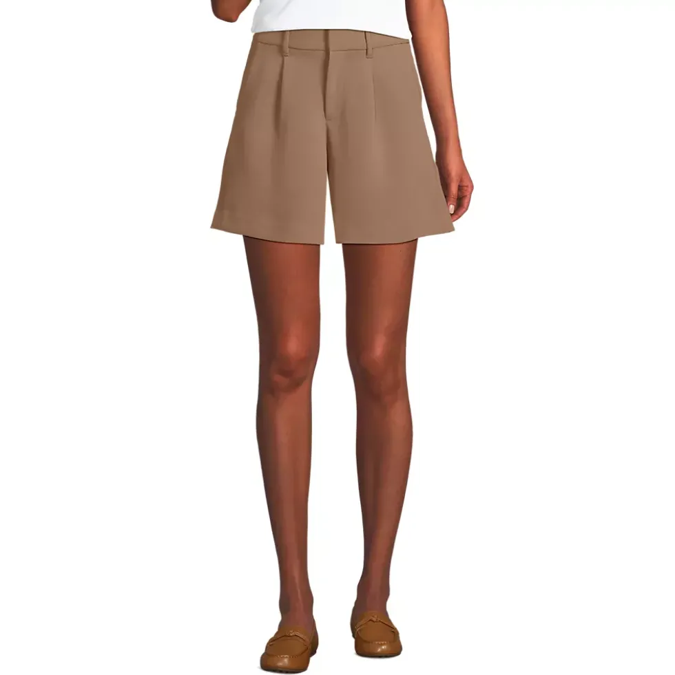 Women's High Rise Pleated Crepe 7" Shorts