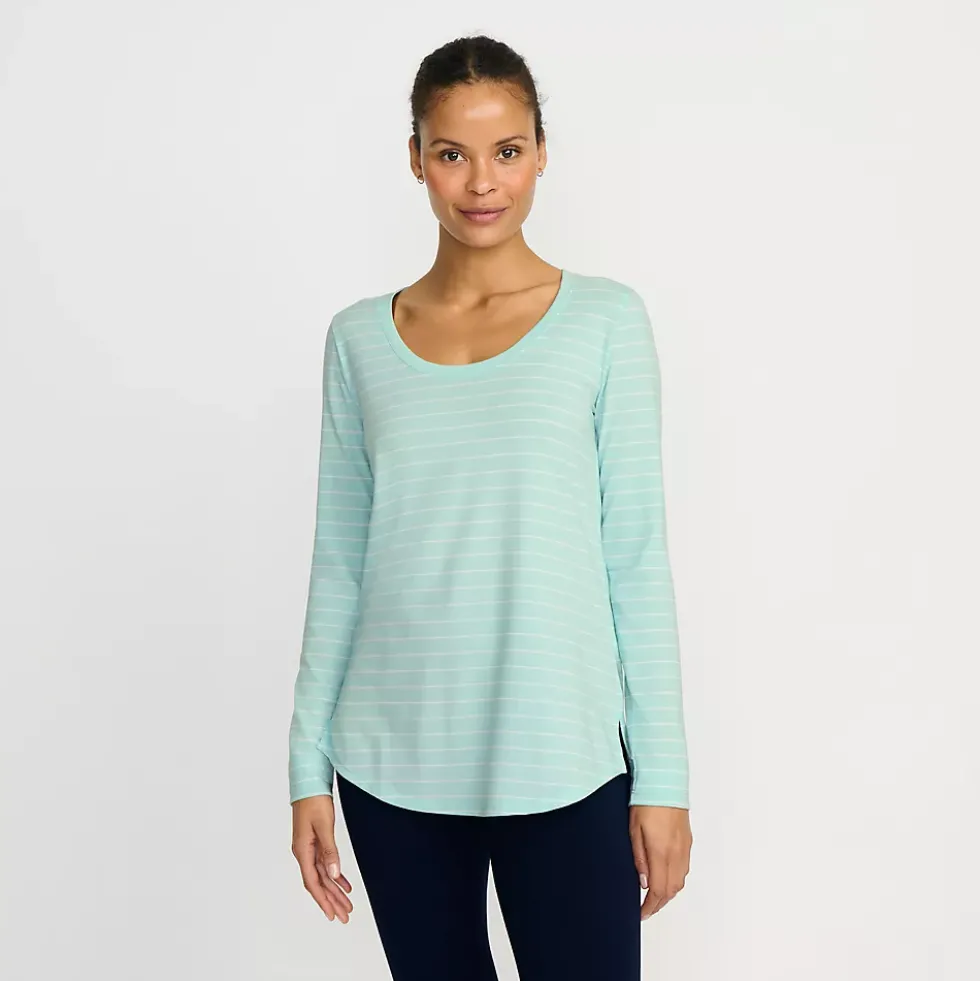 Women's Long Sleeve Power Performance Scoop Neck Curved Hem Tunic Tee