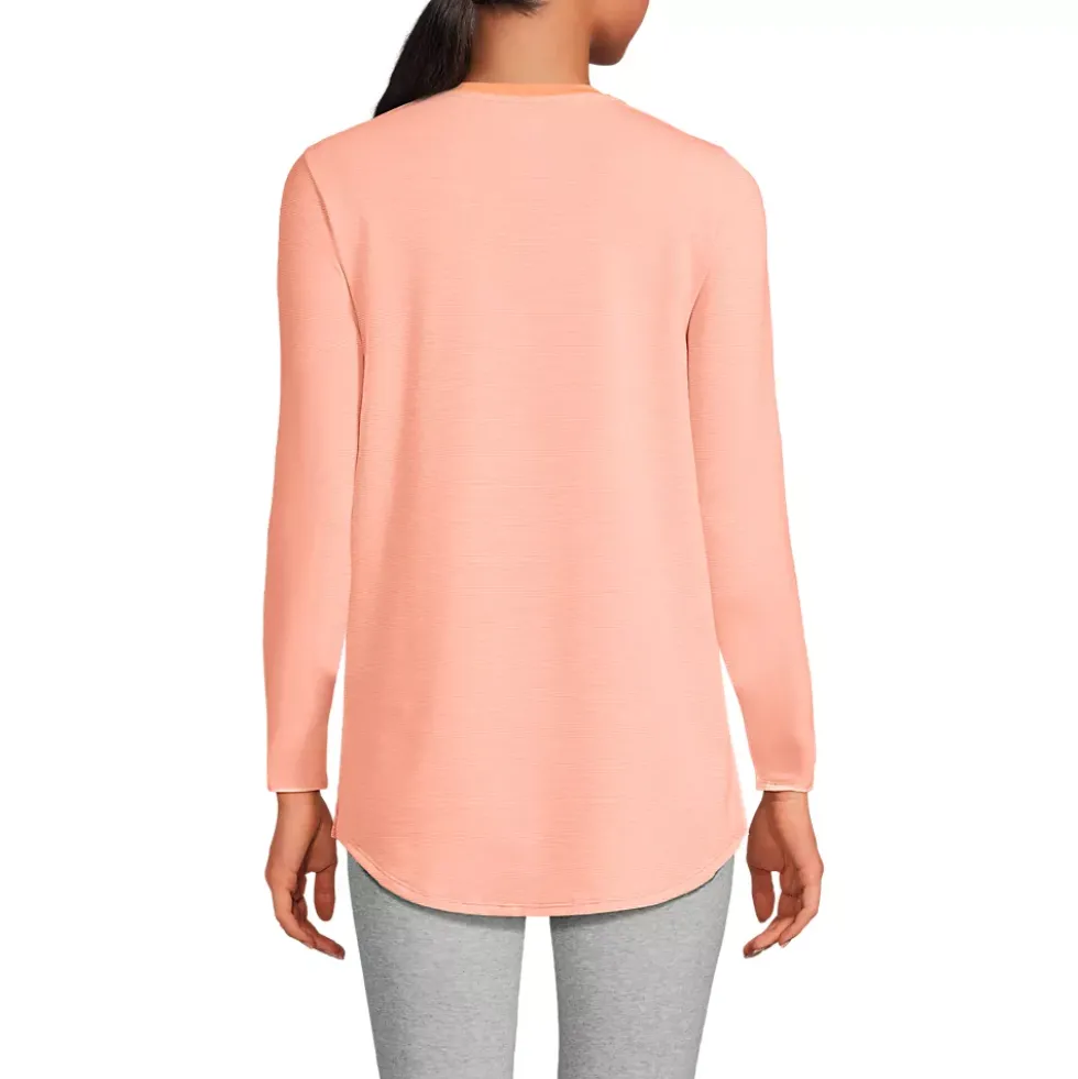 Women's Long Sleeve Power Performance Scoop Neck Curved Hem Tunic Tee