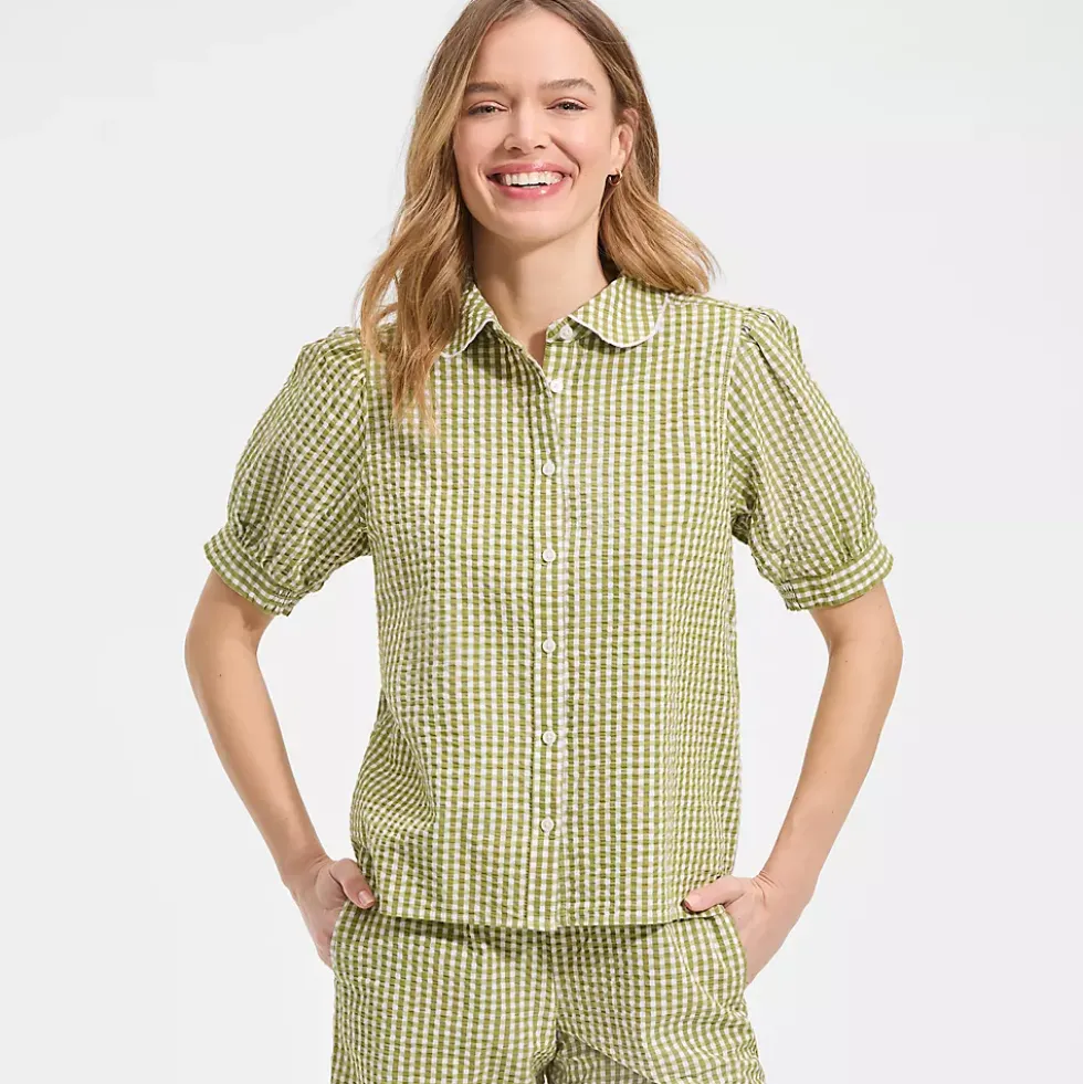 Women's Seersucker Peter Pan Collar Shirt