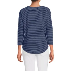 Women's 3/4 Sleeve Lightweight Jersey Shirttail Tee