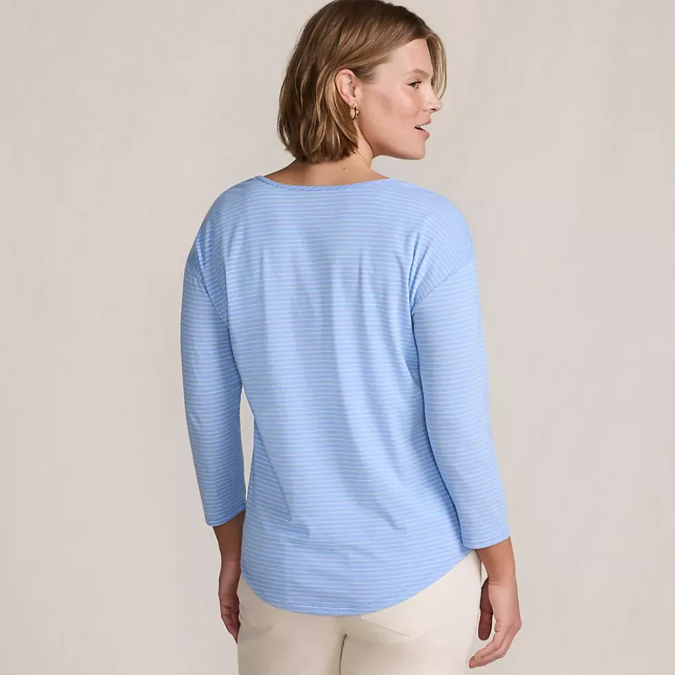 Women's 3/4 Sleeve Lightweight Jersey Shirttail Tee