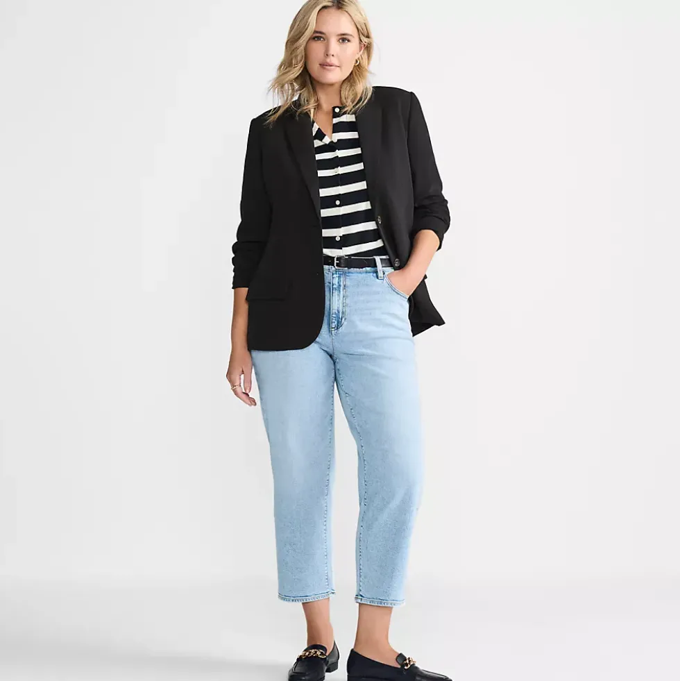 Women's Soft Denim Mid Rise Relaxed Straight Crop Jeans