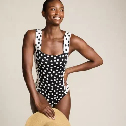 Women's Square Neck High Leg One Piece Swimsuit